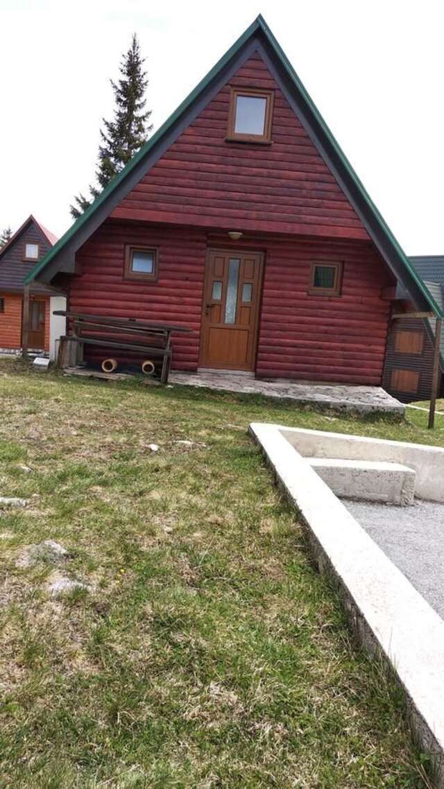 Комплексы для отдыха с коттеджами/бунгало Bungalows Krstajić Жабляк-6